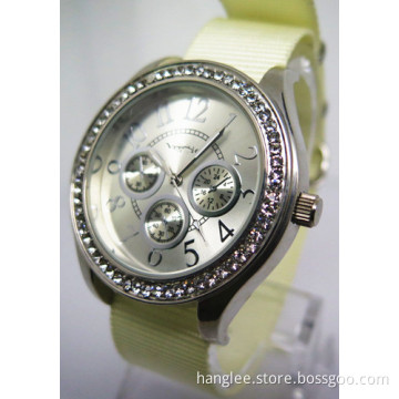 Nylon Strap Alloy Sport Watch